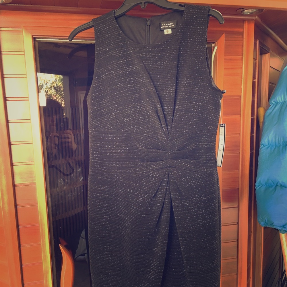 Nordstrom Tahari Size 6 Black Dress